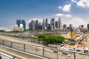 Singapur - 13 Haziran 2024: Marina Körfezi 'ndeki Business Financial Downtown City ve Skyscrapers Tower Building Timelapse hiperlapse, Singapur, Cityscape Urban Landmark ve Business Finans District Center