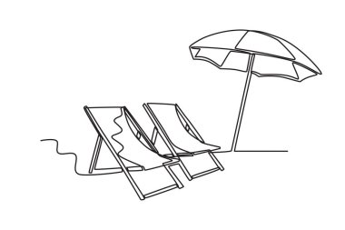 Kumsalda güneşlenen bir kadın. Plaj tek sıra çiziyor.