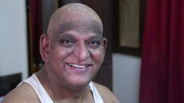 Video Indian Old Man Shaved Head Smiling Camera — Stock Video