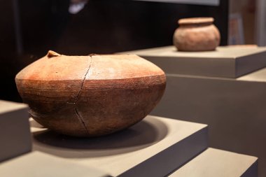 Bu Tamil Nadu 'daki Keeladi Müzesi' nden bir çömleğin stok görüntüsü.