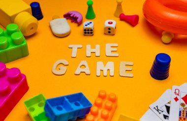 Scrabble kelimelerinin yakın plan fotoğrafı 