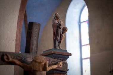 Protodiyakoz şehidi Aziz Lawrence 'a adanmış Kuusalu Kilisesi, Kuzey Estonya' daki en eski taş kiliselerden biri olarak kabul ediliyor.