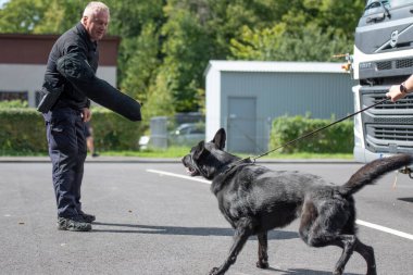 Askeri polis kurtarma ekipmanlarının tüketilmesi. Kilingi-Nmme, Estonya 21.08.2021
