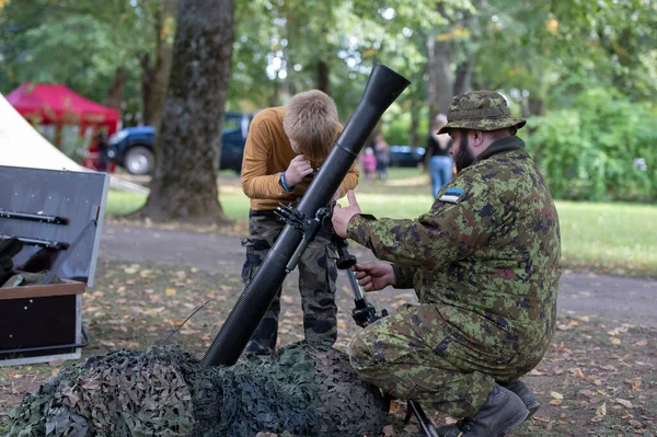 Ausstellung Der Ausrüstung Der Retter Der Militärpolizei Kilingi Nmme Estland — Stockfoto