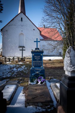 Bu ortaçağ güçlendirilmiş kilise muhtemelen 1230 'larda Tallinn şehrinin kurulmasından kısa bir süre sonra inşa edildi..