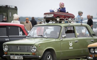 Nostalji Günleri 'nden büyüyen Vintage Weekend, 20. yüzyılda şık ve değerli olan her şeye saygılarını sunuyor. 09.09.2023