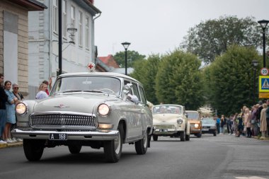 Nostalji Günleri 'nden büyüyen Vintage Weekend, 20. yüzyılda şık ve değerli olan her şeye saygılarını sunuyor. 09.09.2023