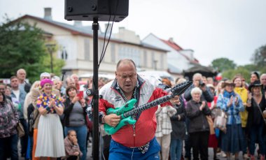 Nostalji Günleri 'nden büyüyen Vintage Weekend, 20. yüzyılda şık ve değerli olan her şeye saygılarını sunuyor. 09.09.2023