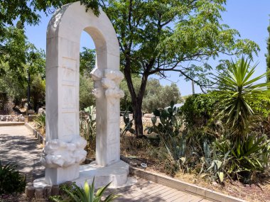 Türkiye 'nin Alanya kentindeki eski bir kalede tarihi bir Osmanlı heykeli