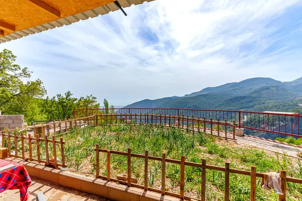 Sunny Garden Manzarası Manzaralı Dağ Manzarası