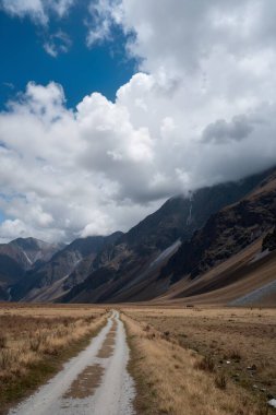 Dağların güzel manzarası