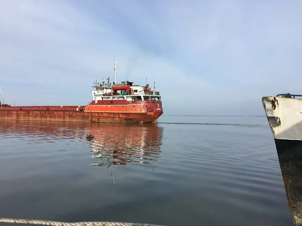 Fischerboot Mit Rotem Meer Hintergrund Ein Kleines Boot Auf Dem — Stockfoto