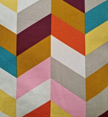 Modern kübist tarzında kumaş, birçok ton ve renkte basılmış. Halı, perde, yatak örtüsü ve bulucu için kullanılır. Ve bir de resim olarak. Geçmiş görünümü