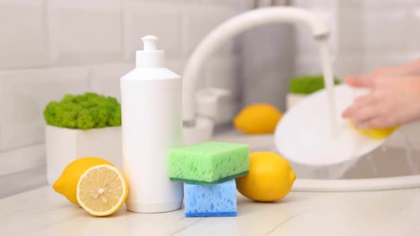 Detergente Para Lavar Platos Limpieza Tareas Domésticas — Vídeos de Stock