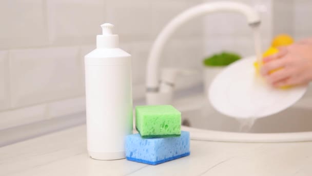 Detergente Para Lavar Platos Limpieza Tareas Domésticas — Vídeo de stock