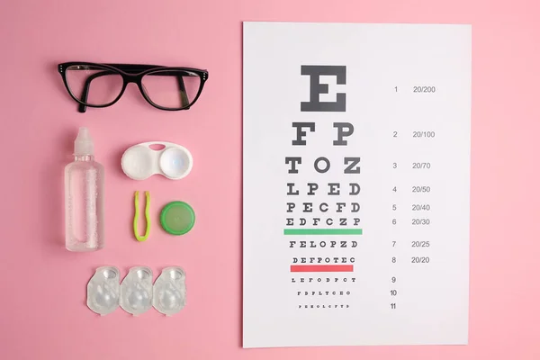 Tavolo Prova Della Visione Occhiali Lenti Contatto Sfondo Colorato Foto — Foto Stock