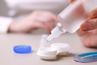 Görme düzeltmesi için kontakt lensler. Yüksek kalite fotoğraf