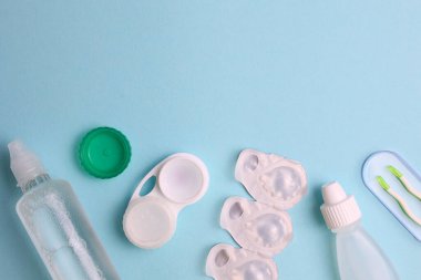 Renk görme düzeltmesi için kontak lensler. - Evet. Yüksek kalite fotoğraf