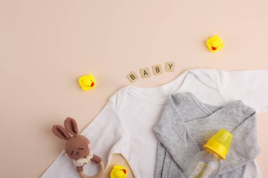 Yeni doğanlar ve küçük çocuklar için tasarlanmış bebek kıyafetleri ve oyuncak koleksiyonumuzu keşfedin.