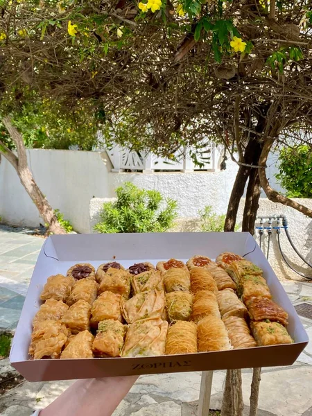 Baklava çeşitleri, şeker kutuları, Türk pastası, Pistachio tatlısı. Yüksek kalite fotoğraf