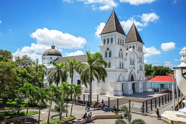 Santiago de los Caballeros, Dominik Cumhuriyeti - 4 Mayıs 2025: Büyük St. James Katedrali (