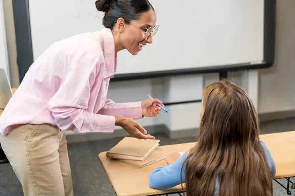 Education Learning Concept Mixed Race Female Teacher Having Fun Explaining — Stock Photo, Image