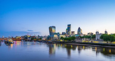 Gündoğumunda banka olarak bilinen Londra finans bölgesi