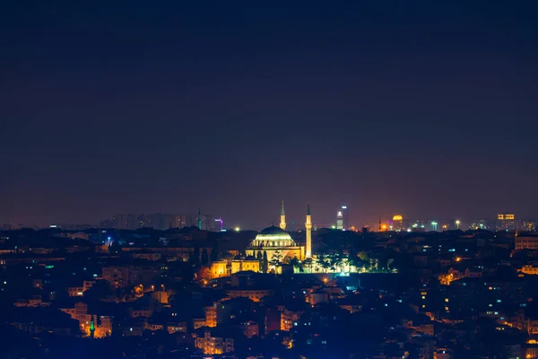 Faith Camii清真寺在夜间被观看 伊斯坦布尔 土耳其 — 图库照片