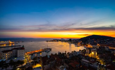 Gün batımında ayrıl. Hava görüntüsü. Hırvatistan