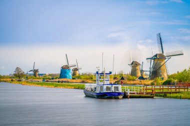 Hollanda geleneksel Hollanda Yeldeğirmeni