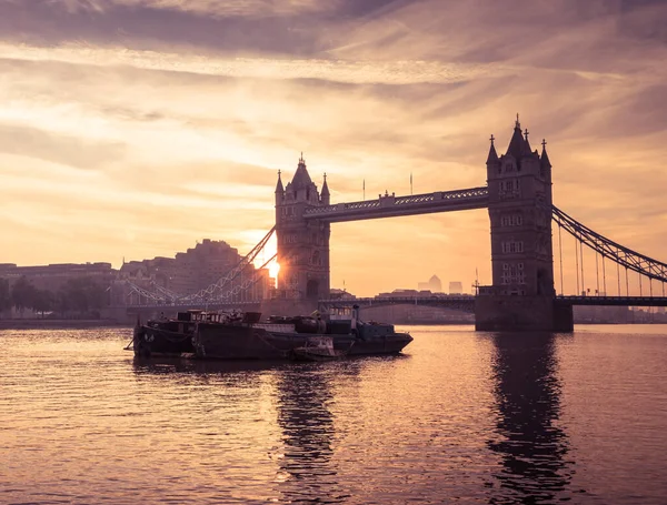 Tower Bridge Při Východu Slunce Retro Efektem — Stock fotografie