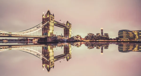 Тауерський Міст Вінтажних Кольорах Лондоні Англія — стокове фото