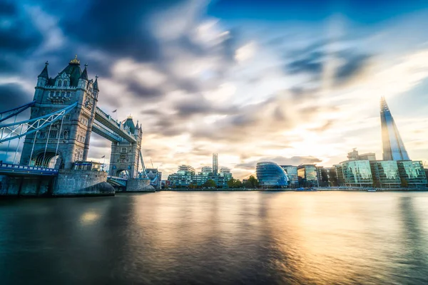 Tower Bridge Při Západu Slunce Londýně Anglie — Stock fotografie