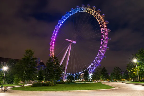 Londýn England Června2016 London Eye Před Východem Slunce Duhových Barvách — Stock fotografie