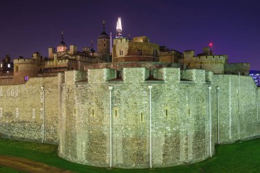 Londra Kulesi Londra, İngiltere 'de gece