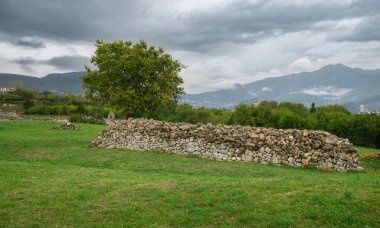 Salona harabeleri eski bir Roma başkenti olan Dalmaçya. Hırvatistan
