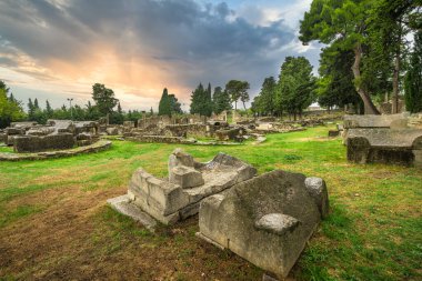 Salona harabeleri eski bir Roma başkenti olan Dalmaçya. Hırvatistan