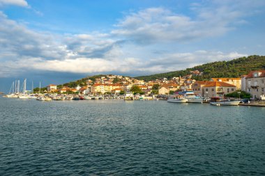 Trogir 'in eski şehir manzarası. Hırvatistan