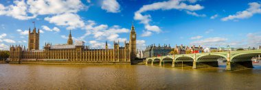 Büyük Ben 'le Westminster Sarayı Panoraması