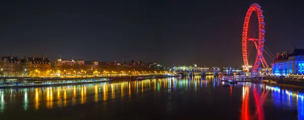 Londra 'daki Thames Nehri Panoraması