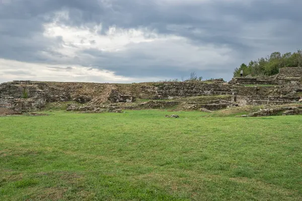 Salona harabeleri eski bir Roma başkenti olan Dalmaçya. Hırvatistan