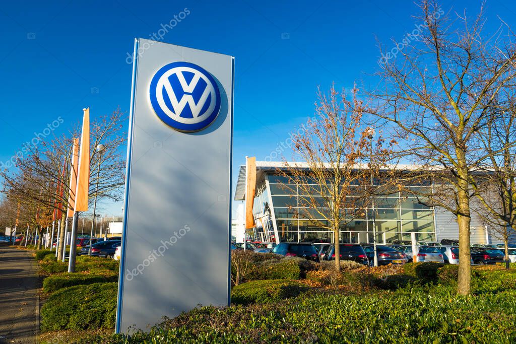 MILTON KEYNES,UK-NOVEMBER 14TH,2017:Volkswagen Dealership in Milton Keynes.Volkswagen Group is the biggest German automaker