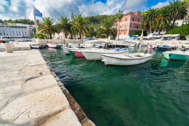 Hırvatistan 'ın Split kenti Marina, Dalmaçya bölgesinin en büyük kenti ve popüler turistik belde