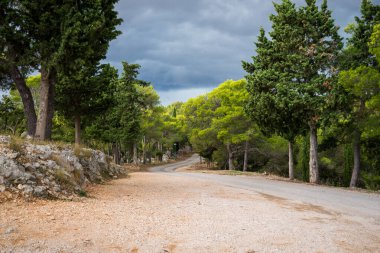 Piskopos Jurja Dubokovica 'nın Hvar adasındaki yolu. Hırvatistan