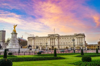 Buckingham Sarayı Londra, İngiltere 'de gün doğumunda