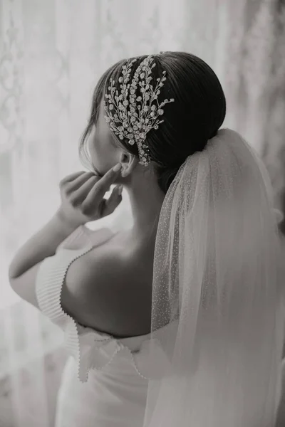 Beautiful Bride Fashionable Wedding Hairstyle Wedding Nude Makeup Close Portrait — Stock Photo, Image