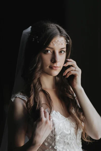 Прекрасный Портрет Невесты Красивая Молодая Девушка Невеста Прекрасным Природным Макияжем — стоковое фото
