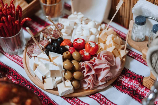 Snacks Wedding Cheese Sausage Vegetables Meat Products Cossack Table Ukrainian — Stock Photo, Image