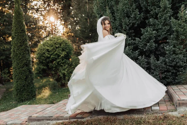 Wedding Photo Bride Voluminous White Dress Long Veil Smiling Twirling — Stock Photo, Image