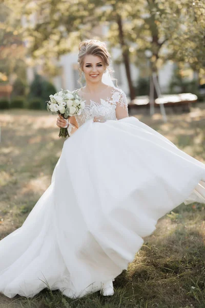 Wedding Portrait Blonde Bride White Dress Train Walking Smiling Holding — Stock Photo, Image
